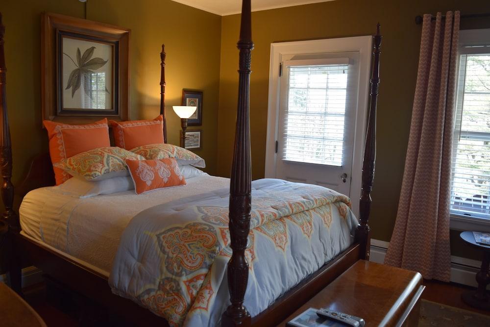 The Applewood Manor Bed & Breakfast Asheville Exterior photo